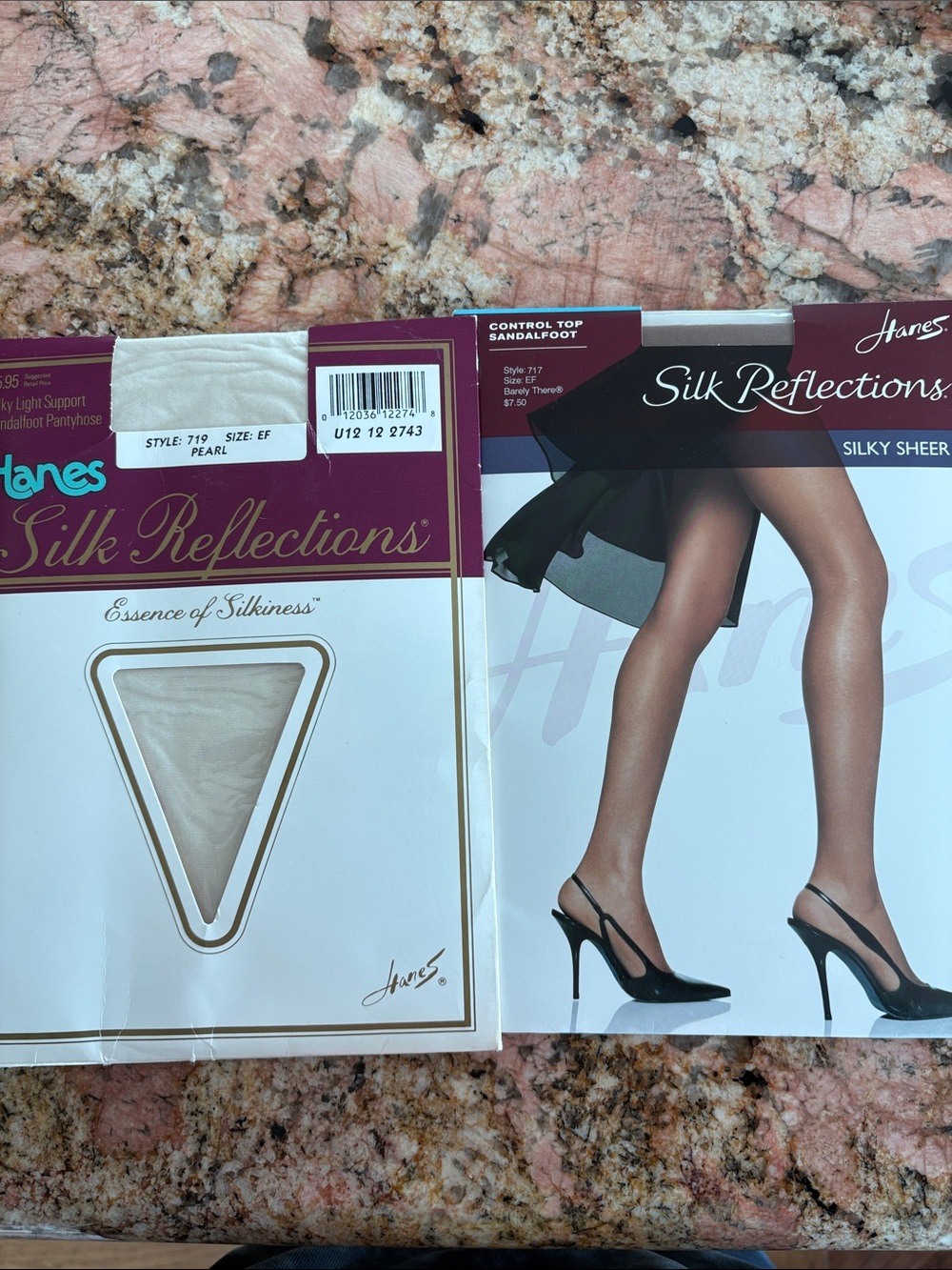 2 Pairs-Hanes Silk Reflections Sheer Pantyhose in Pearl and Barely There